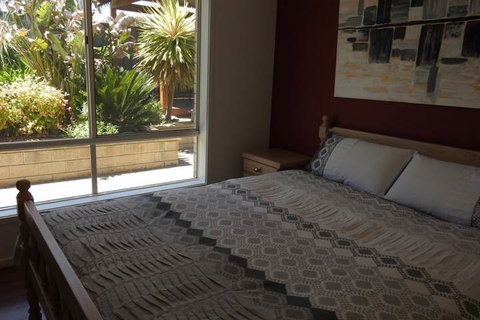 Sanctuary In The Valley - Accommodation Port Macquarie 7