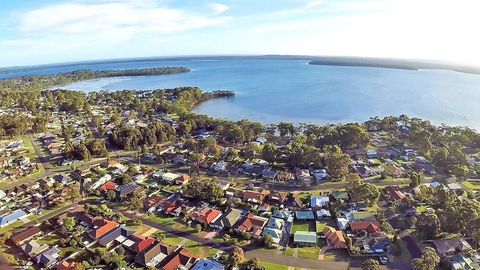 Paradise Bungalow Waterfront - Accommodation Port Macquarie 0