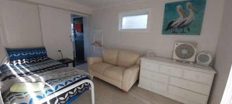 Paradise Bungalow Waterfront - Accommodation Port Macquarie 5