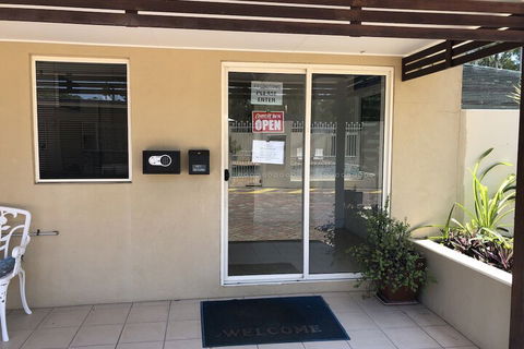 Hervey Bay Motel - Accommodation Port Macquarie 1