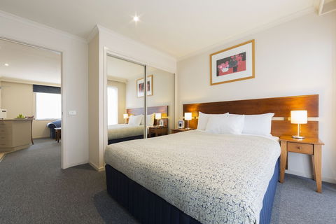 Canberra Parklands Central - Accommodation Port Macquarie 6