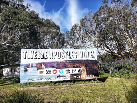 Twelve Apostles Motel & Country Retreat - Accommodation Port Macquarie 2