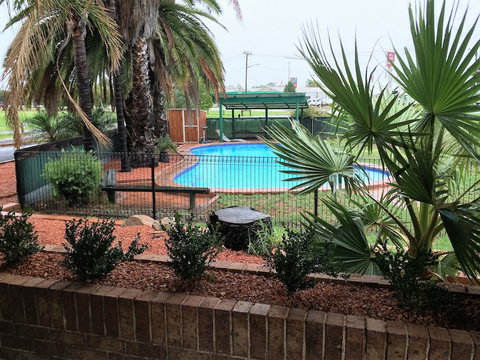 Town & Country Motor Inn Forbes - Accommodation Port Macquarie 2