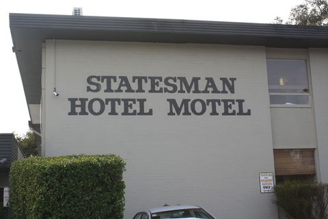 Statesman Hotel - Accommodation Port Macquarie 0