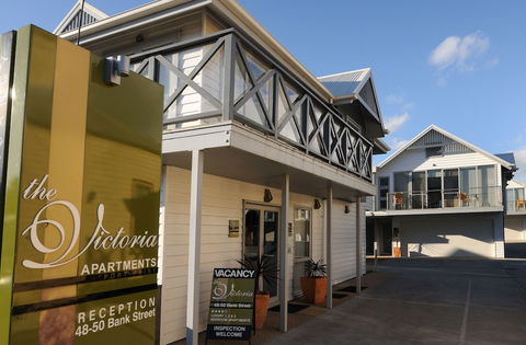 The Victoria - Accommodation Port Macquarie 2
