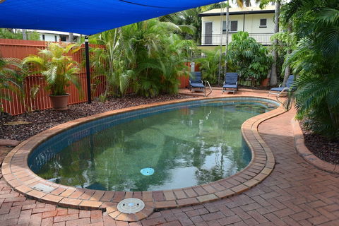 Coconut Grove Holiday Apartments - Accommodation Port Macquarie 0