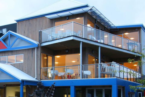 The Island Accommodation - Hostel - Accommodation Port Macquarie 1
