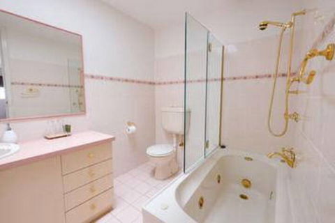 Whitesbeach Guesthouse - Accommodation Port Macquarie 2