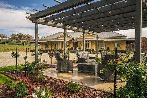 Tallawarra B & B - Accommodation Port Macquarie 1