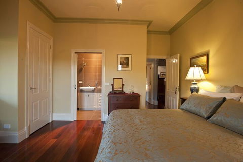 Tallawarra B & B - Accommodation Port Macquarie 7