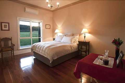 Tallawarra B & B - Accommodation Port Macquarie 6