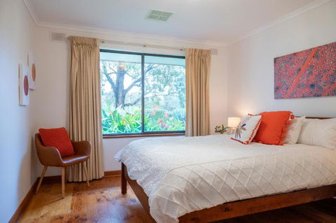 Linger Longer Vineyard Bed & Breakfast - Accommodation Port Macquarie 1