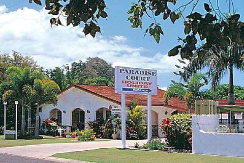 Paradise Court Holiday Units - Accommodation Port Macquarie 1