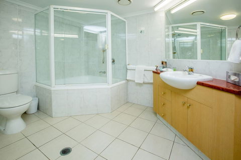 Springwood Tower Apartment Hotel - Accommodation Port Macquarie 4
