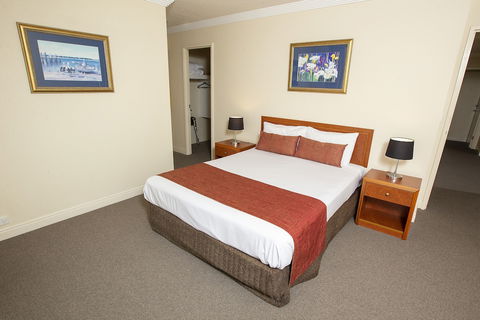 Springwood Tower Apartment Hotel - Accommodation Port Macquarie 5