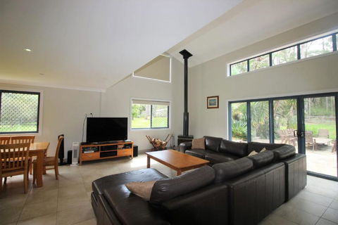 THE PALM FARM PET FRIENDLY WEEKLY ONLY - Accommodation Port Macquarie 2