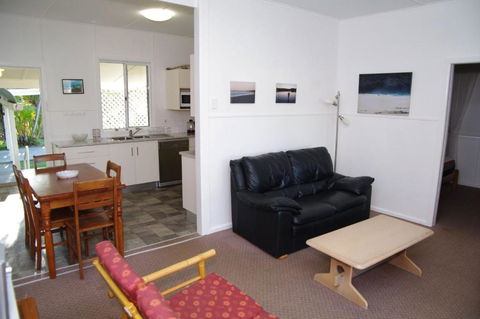 Fleur Cottage 7 Willow Street - Accommodation Port Macquarie 1
