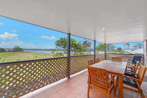 Bellhaven 2 17 Willow Street - Accommodation Port Macquarie 3