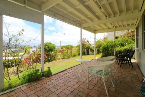 Bally High 20 Dulconghi Street - Accommodation Port Macquarie 3