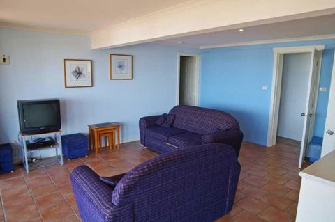 Cooinda 17 Dulconghi Street - Accommodation Port Macquarie 6