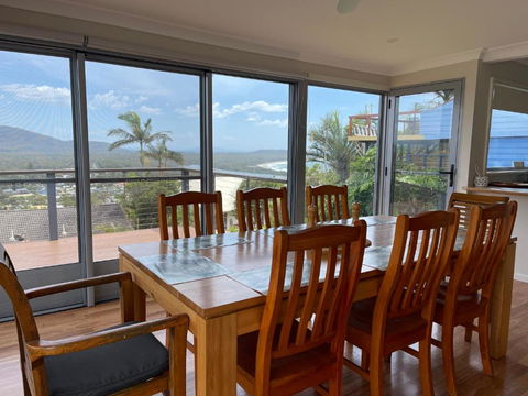 Charm Cottage 58 Skyline Crescent - Accommodation Port Macquarie 5