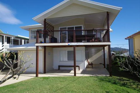 Beach Club 1 5 Gowing Street - Accommodation Port Macquarie 1