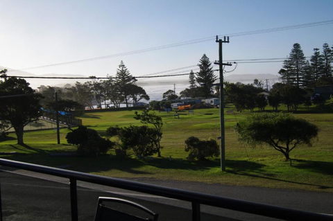 Dolphin Court 2 1 Gowing Street - Accommodation Port Macquarie 6