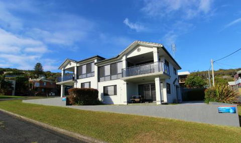 Dolphin Court 2 1 Gowing Street - Accommodation Port Macquarie 3