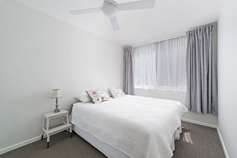 Flynns Beach Apartments 4 41 Pacific Drive - Accommodation Port Macquarie 2