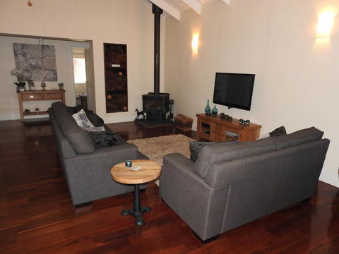 Quiet Escapes Cottages - Accommodation Port Macquarie 2