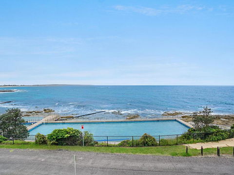 Waterfront Unit Unit 2 - Accommodation Port Macquarie 1