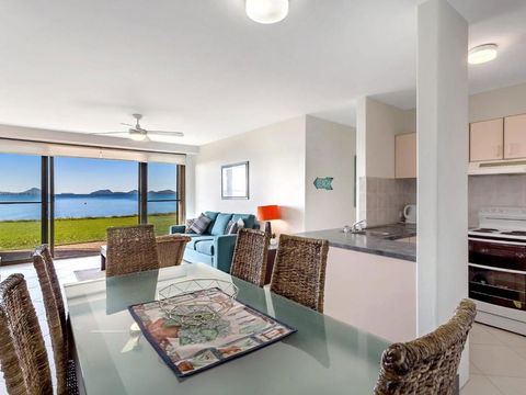 Soldiers Point Road Harbourside Unit 02 07 - Accommodation Port Macquarie 1
