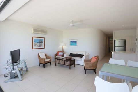 Delightful Family Apartment In Modern Complex - Accommodation Port Macquarie 6