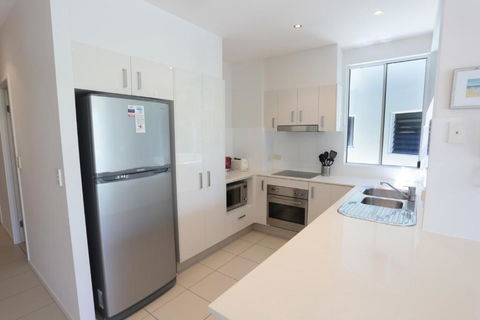 Delightful Family Apartment In Modern Complex - Accommodation Port Macquarie 2