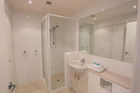Delightful Family Apartment In Modern Complex - Accommodation Port Macquarie 5