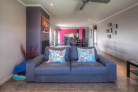 Birdland - Accommodation Port Macquarie 5