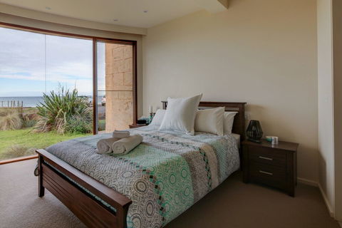 Malahide - Accommodation Port Macquarie 3