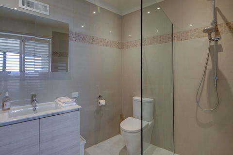 Malahide - Accommodation Port Macquarie 2