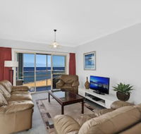 Stunning Toowoon Bay on Charlton - Accommodation Port Macquarie