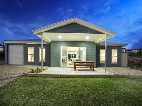 High Tide Wallaroo Beachfront Property Pet Friendly - Accommodation Port Macquarie 4