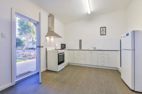 Getaway Villas Unit 38 4 1 Bedroom Self Contained Accommodation - Accommodation Port Macquarie 4