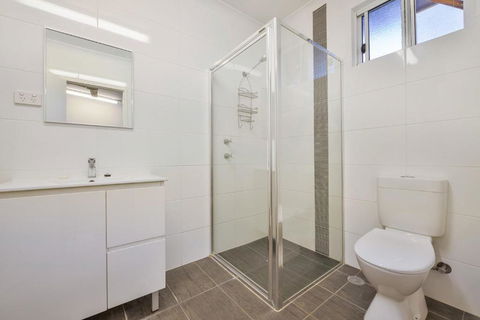 Getaway Villas Unit 38 12 1 Bedroom Self Contained Accommodation - Accommodation Port Macquarie 7