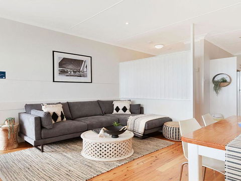 Ocean Blue Apartment One Oceanfront Apartment - Accommodation Port Macquarie 4
