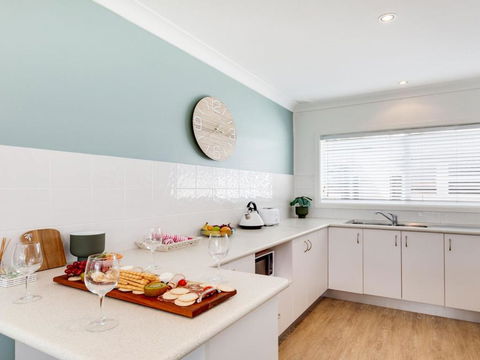 Ocean Blue Apartment Three Apartment On 2nd Level - Accommodation Port Macquarie 3