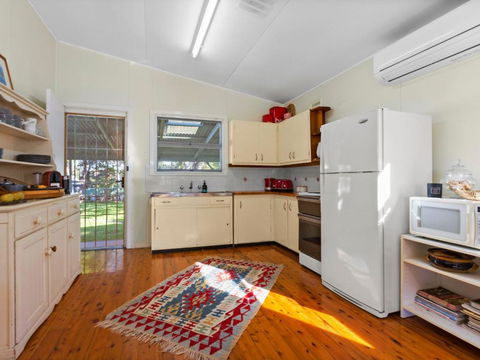 Between 2 Beaches Comfortable Private Sanctuary - Accommodation Port Macquarie 3