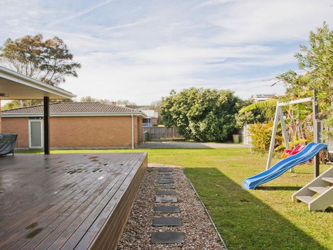 Sand Dunes House & Cabin Accommodation - Accommodation Port Macquarie 5