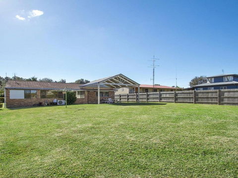 Beachway Beach Access At End Of Street - Accommodation Port Macquarie 3