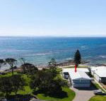 Ocean Blue Apartment Four apartment on 2nd level - Accommodation Port Macquarie