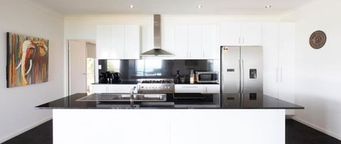 Casa Del Mar House Of The Sea - Accommodation Port Macquarie 6