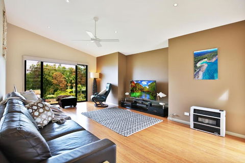 Panorama At The Lake Pet Friendly 15 Mins To Hyams Beach - Accommodation Port Macquarie 4